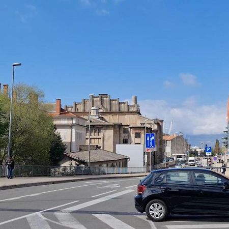 Apartment Duxiana With Garden Rijeka Exterior photo