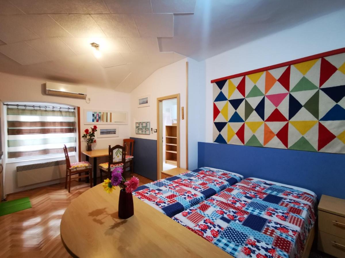 Apartment Duxiana With Garden Rijeka Exterior photo