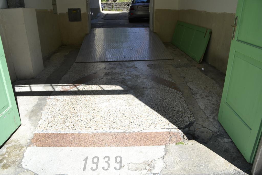 Apartment Duxiana With Garden Rijeka Exterior photo