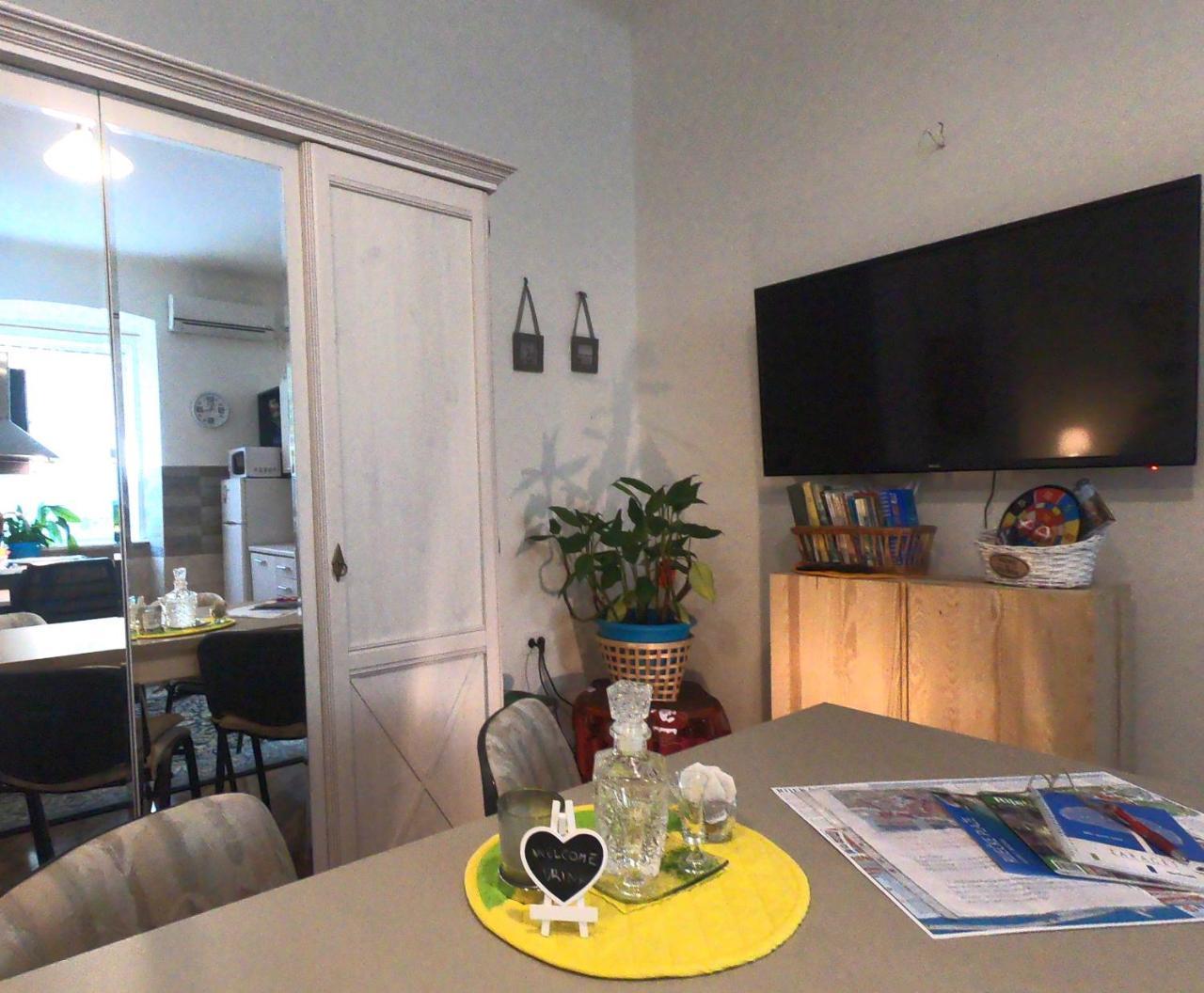 Apartment Duxiana With Garden Rijeka Exterior photo